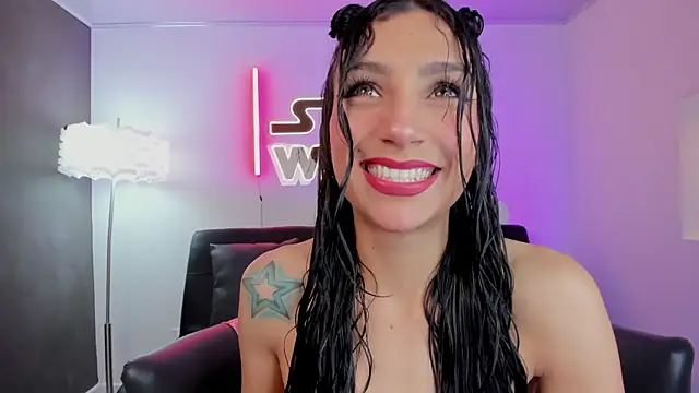 miss___evangeline's cam snapshot