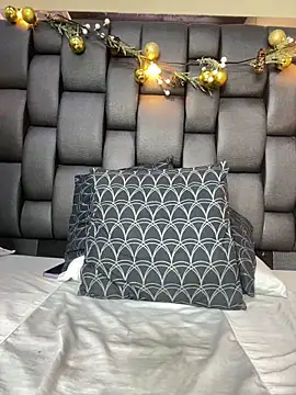 Isabella_falcon's cam snapshot