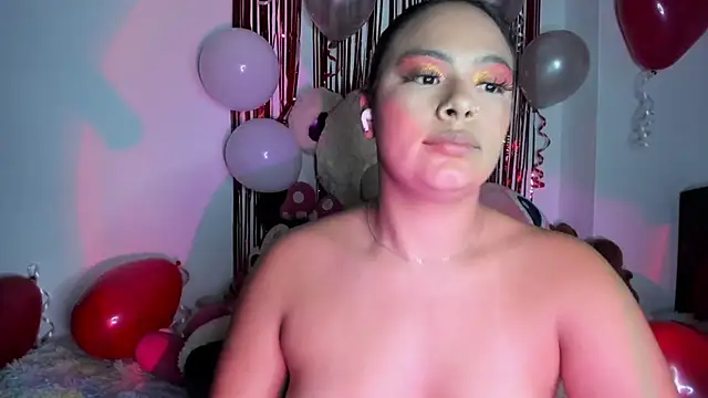 Kylievoos live sex cam