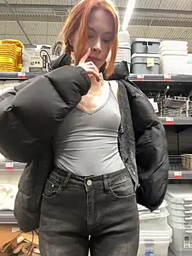 _Little_Ginger's cam snapshot