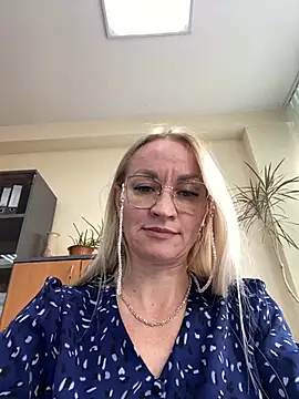 kira_saning's cam snapshot