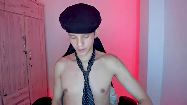 tylernova live sex cam