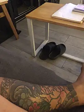 psilocibina22's cam snapshot