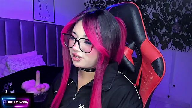 Kitty_Gang's cam snapshot