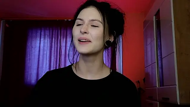 Emily__Mooree's cam snapshot