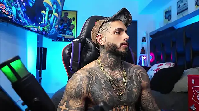 logan_hugh8 live sex cam