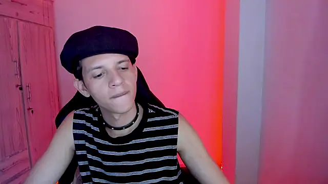 tylernova live sex cam