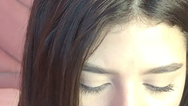 eva_sin18 live sex cam