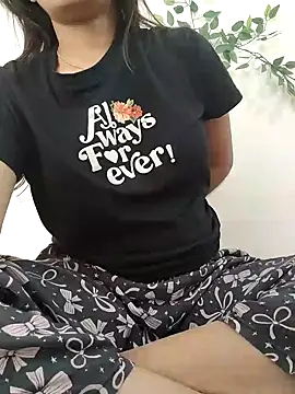 mayrakhan11's cam snapshot