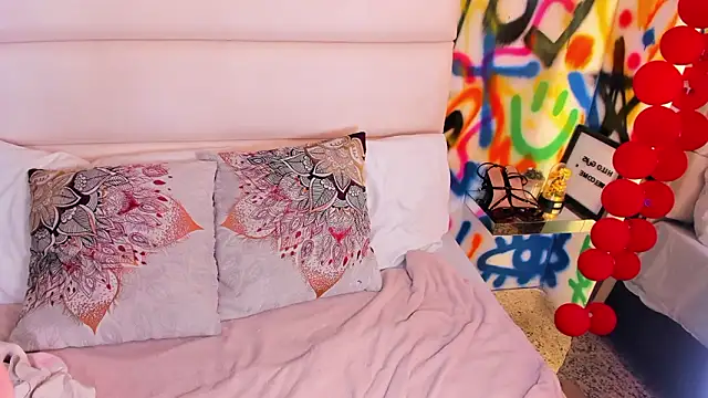 Liana_Bernocchi's cam snapshot