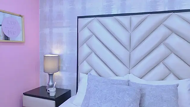 CristalShayy live sex cam