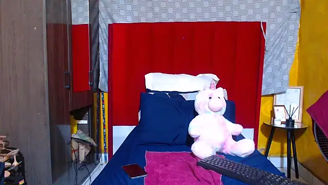 Candycrush2555's cam snapshot