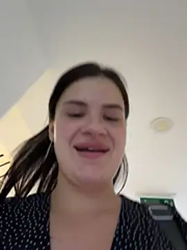 MiraReach live sex cam