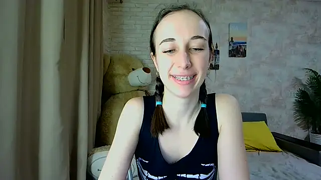 Anika_bloom live sex cam