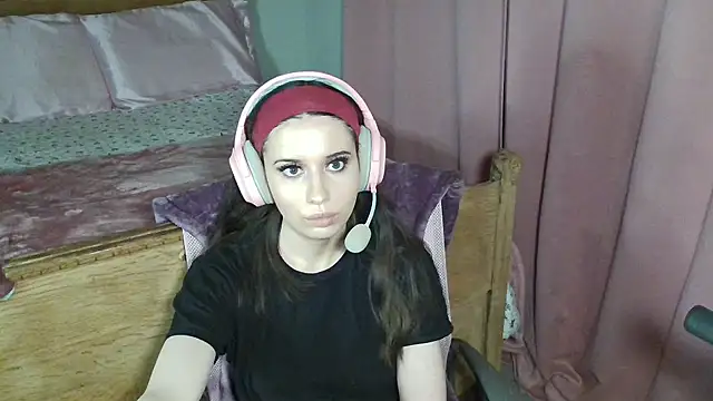 alisonfields's cam snapshot