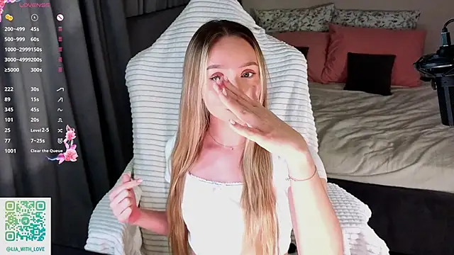 HollisBeckett live sex cam