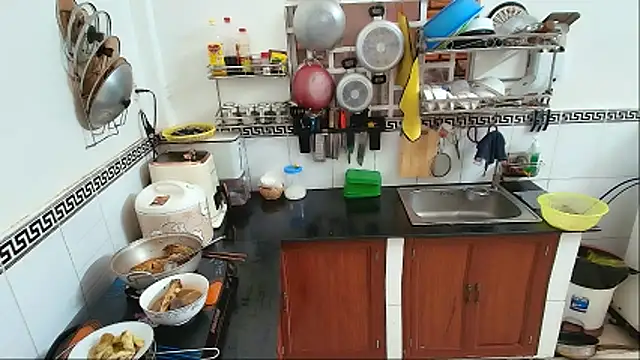 Mie_baby2k live sex cam