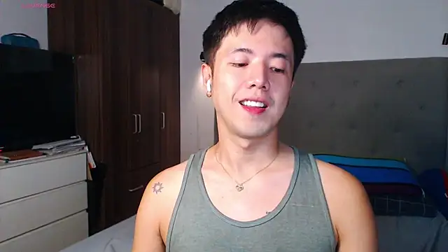 Addictiveboi live sex cam