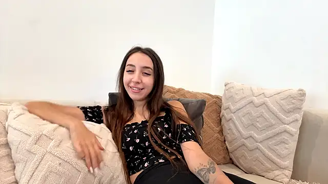 LuellaHalifax's cam snapshot