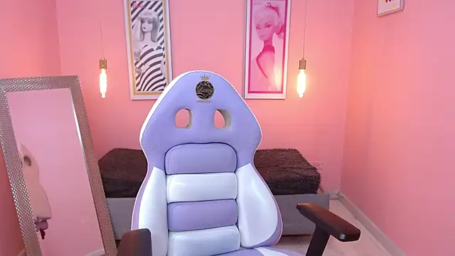 Pamela_moo's cam snapshot