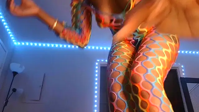 stellakobra's cam snapshot