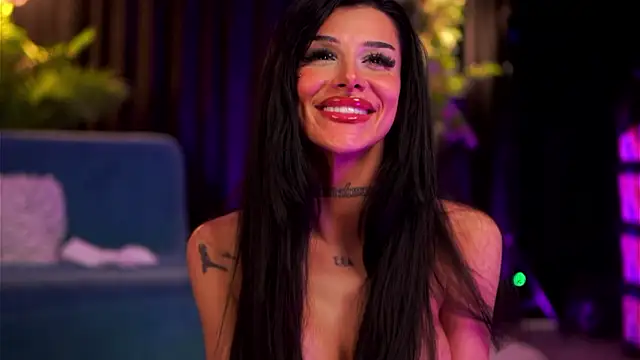 ChicaOra live sex cam