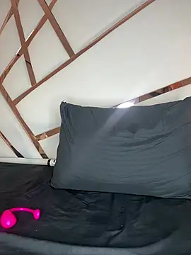 Celeste_Valencia_'s cam snapshot