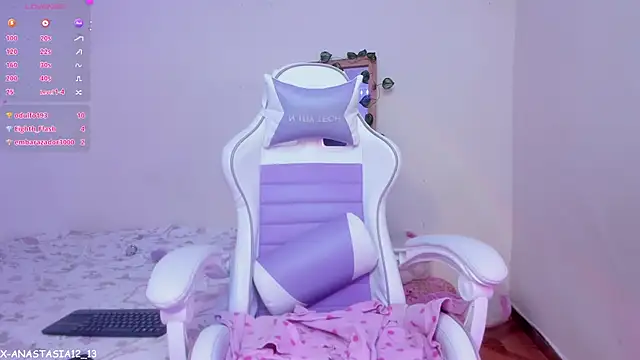 Anastasia1213's cam snapshot