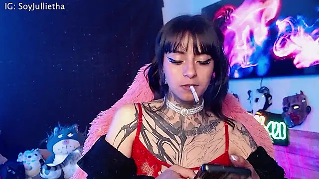 Julls420_'s cam snapshot