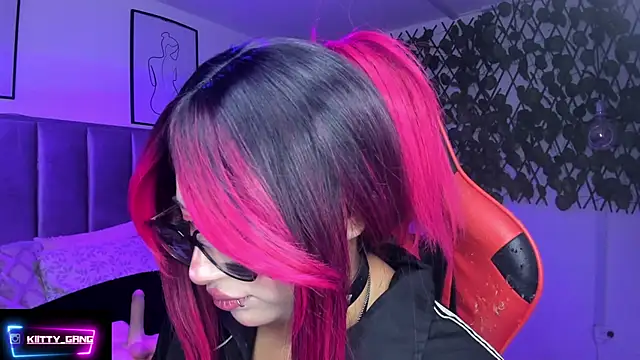 Kitty_Gang's cam snapshot