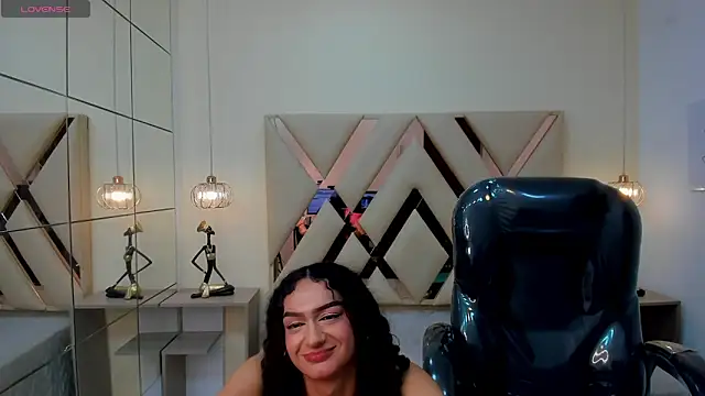 scarletcherry18 live sex cam