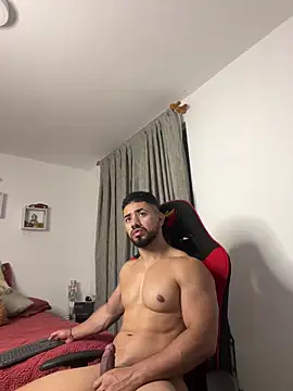 Ezzio_Scolaro live sex cam