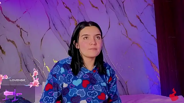 Mm0llylewis18's cam snapshot