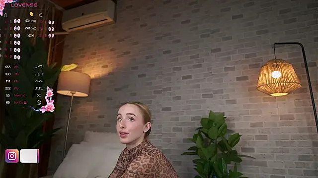 BabyyyLunaX's cam snapshot