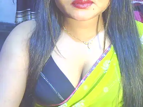 Nusrat_Faria's cam snapshot