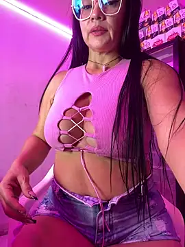 Hot_beauty__'s cam snapshot