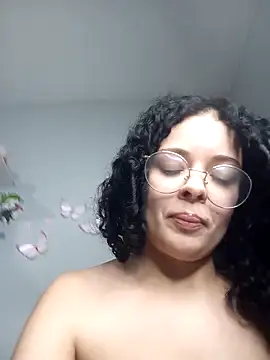 NinaSweet2 live sex cam