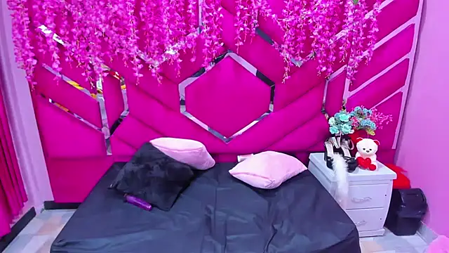 Atena_Glow_'s cam snapshot