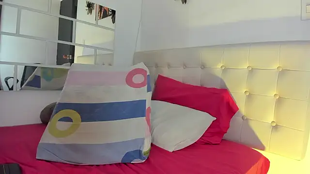 MiaEvans0's cam snapshot