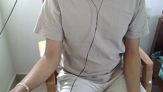 The_SHY_uncut live sex cam