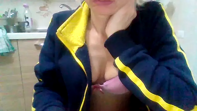 Kelly80's cam snapshot