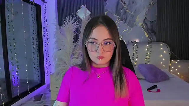 SarahCastro1_'s cam snapshot