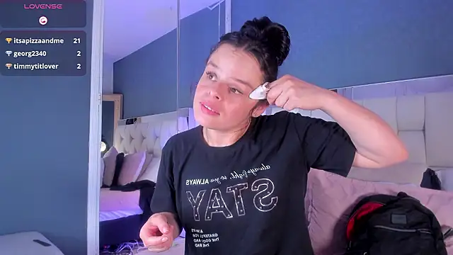 RoxyLaurent's cam snapshot