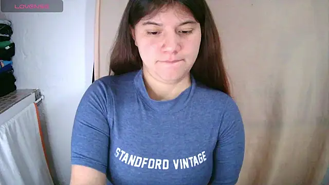 lynieh-'s cam snapshot