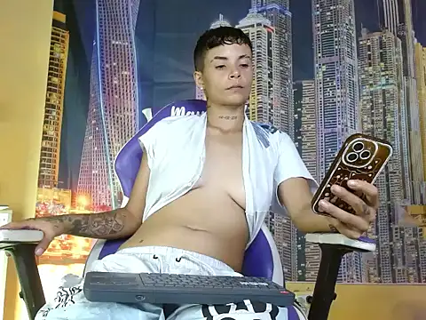 Aron_777's cam snapshot