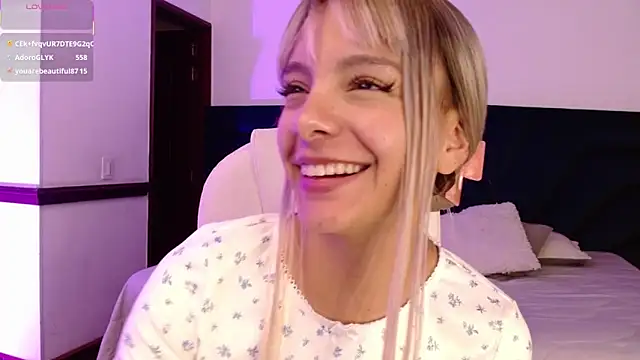 peyton_golden1's cam snapshot