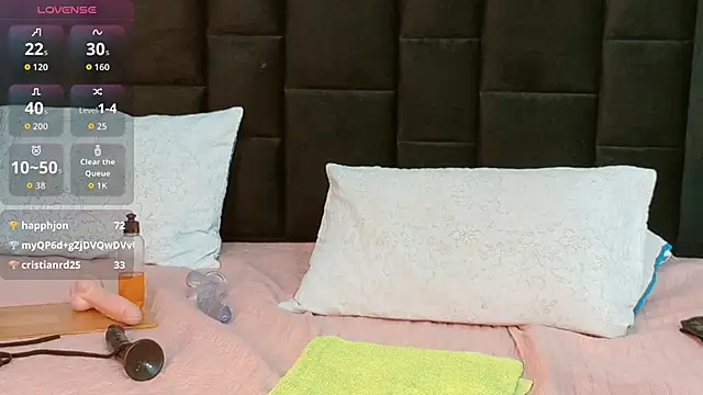 petitelittleebony live sex cam