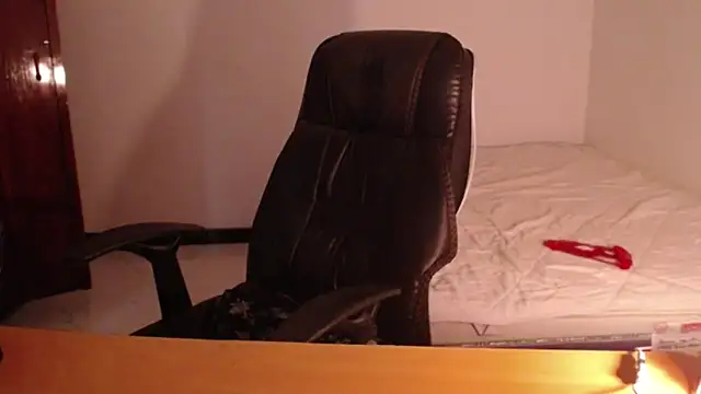 Yourdikshi live sex cam