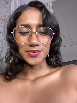 KaitlynLoveCam live sex cam