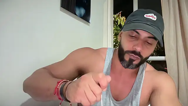 romeolovedark live sex cam